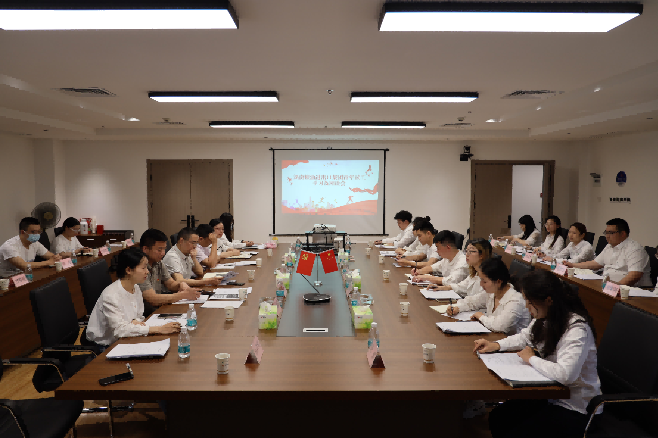 图片 1(1).png 图片 1(1).png