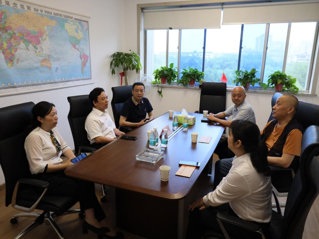 湖南农业欧博官网-欧博党委委员、副总经理陈根荣走访慰问困难党员